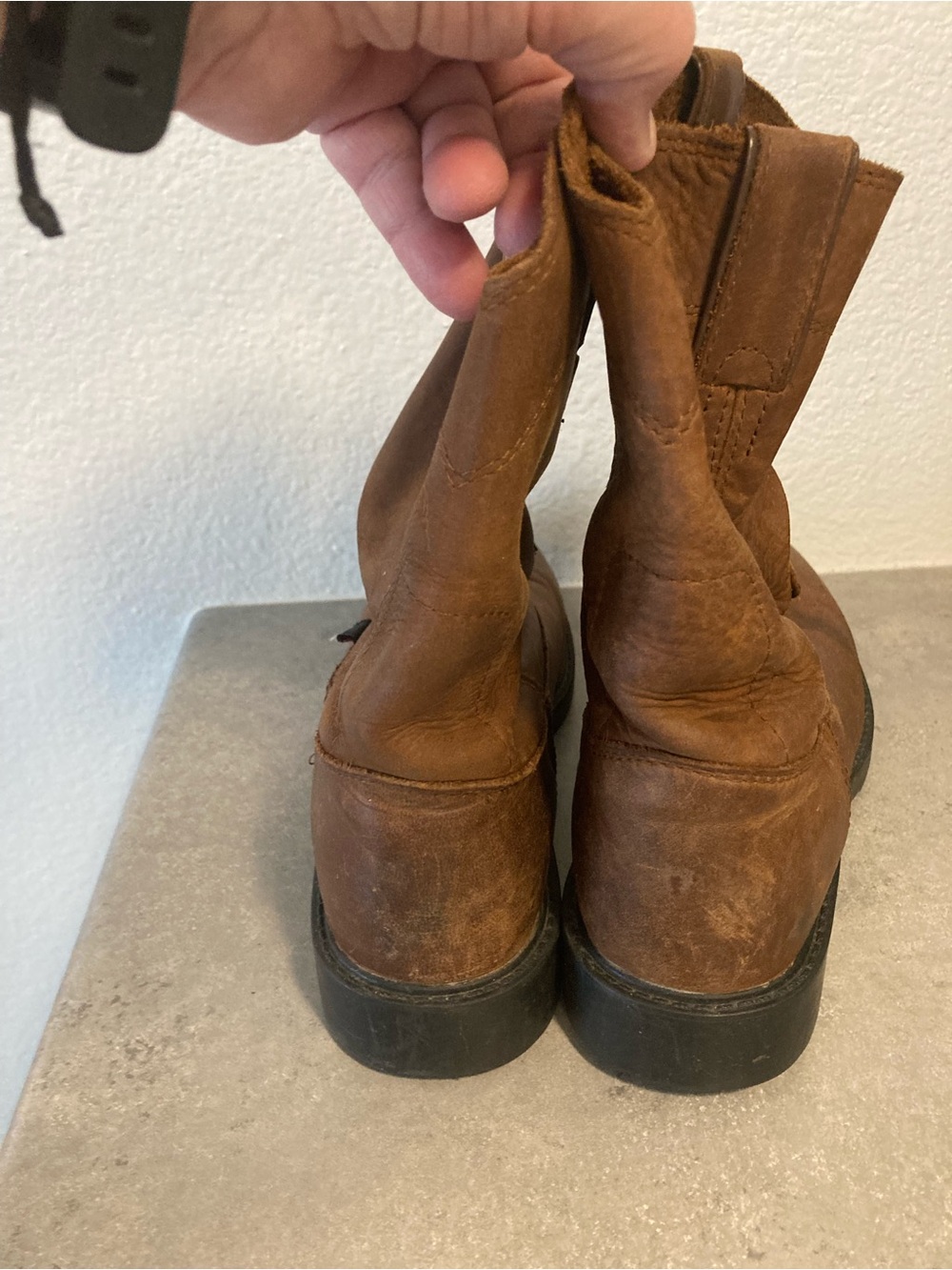 Justin Distressed Work Boot - Picture 6 of 10
